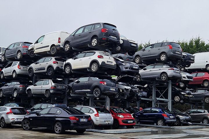 Auto Pièces – 2