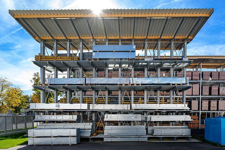 cantilever racking with roof