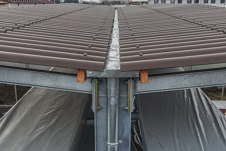 cantilever racking with roof