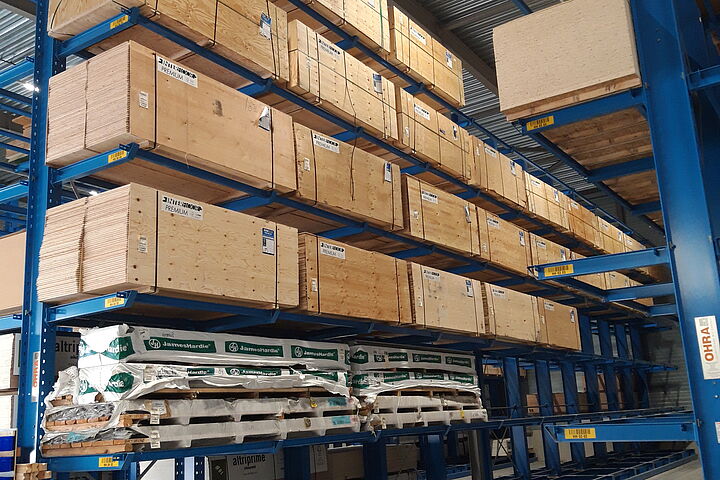 Cantilever racking